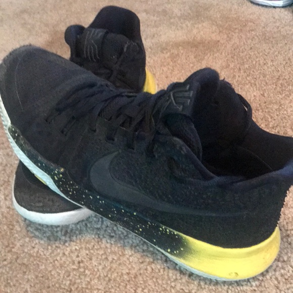 Nike Shoes - Nike Kyrie 3 Basketball Shoe Lightly Used Lakers